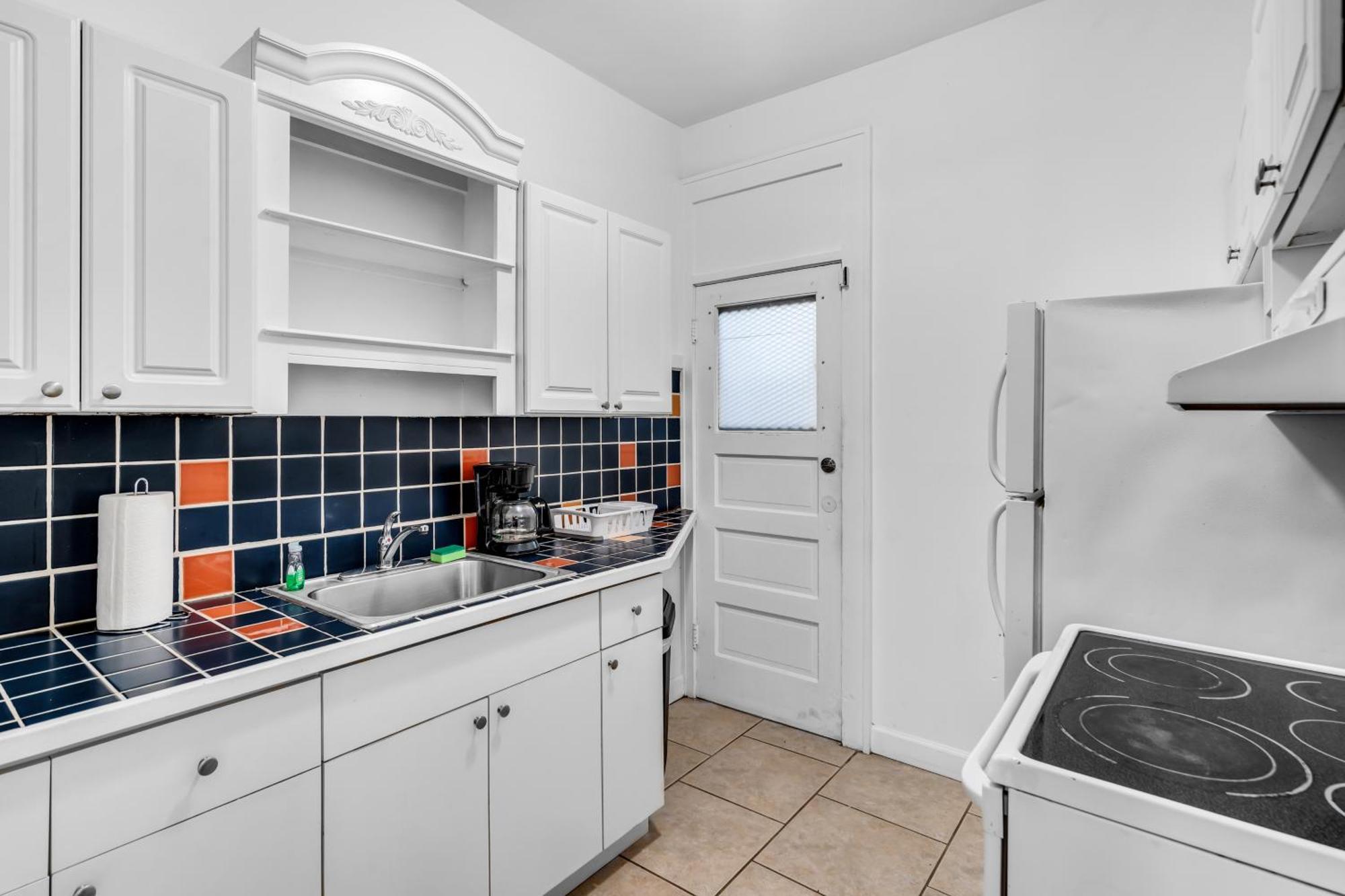 2 Bedrooms In Edgewater, Free Parking, 12 Minutes To The Ocean #5 * Miami