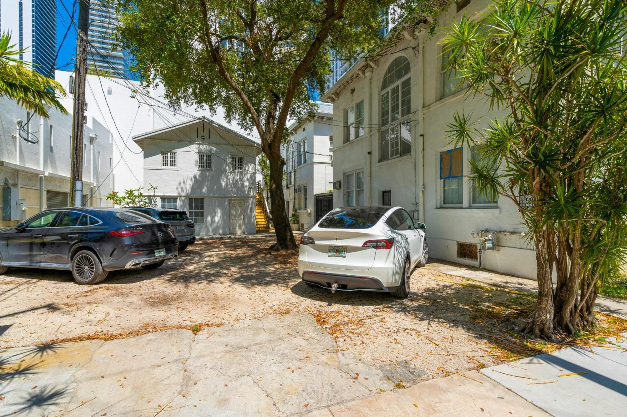 2 Bedrooms In Edgewater, Free Parking, 12 Minutes To The Ocean #5 * Miami